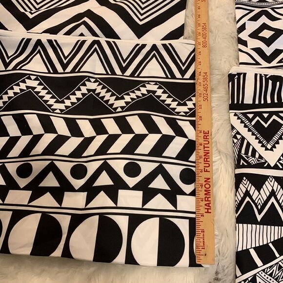 Four piece tribal pillow covers. New and never used. Zipper closure - Picture 6 of 7